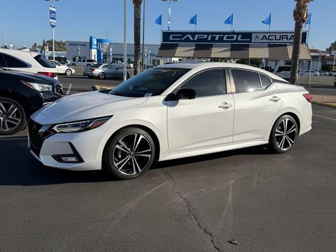 Used 2020 Nissan Sentra SR w/ Premium Package FWD image 4
