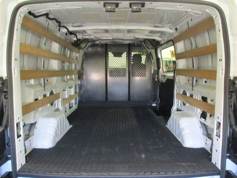 Used 2024 Ford Transit 250 Low Roof w/ Exterior Upgrade Package image 12