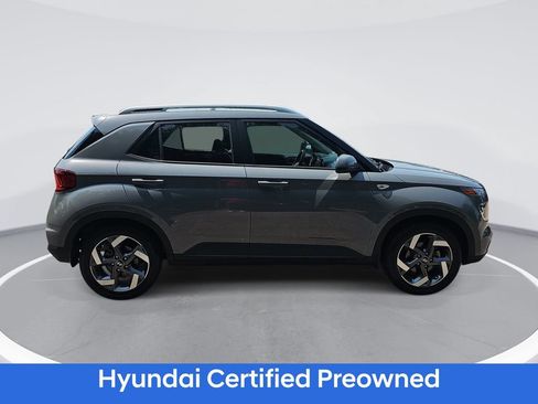 Certified 2023 Hyundai Venue SEL FWD image 4