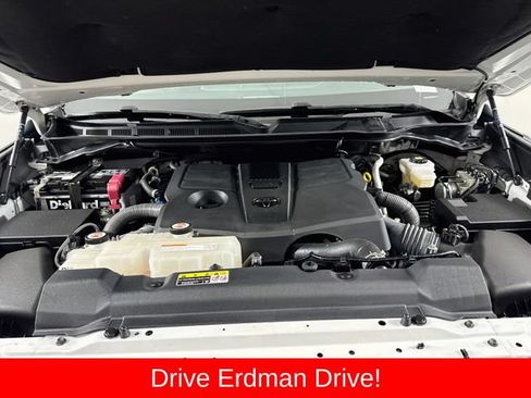 Used 2022 Toyota Tundra SR5 w/ Convenience Package RWD image 28