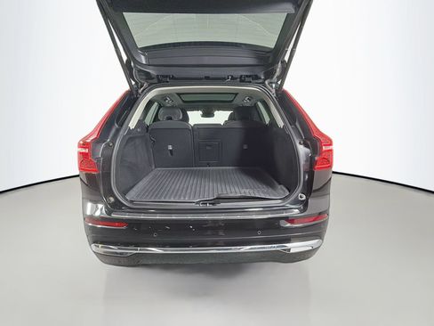 Certified 2023 Volvo XC60 B5 Plus w/ Climate Package AWD/4WD image 25
