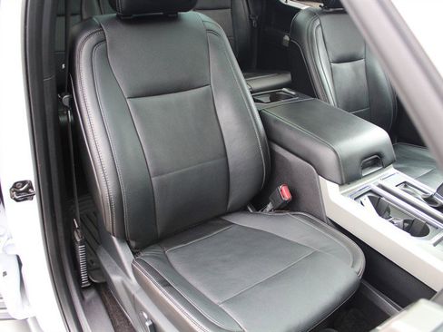 Used 2016 Ford F150 Lariat image 28