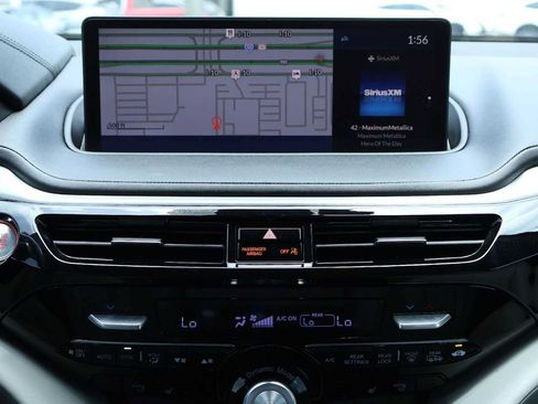 Used 2022 Acura MDX FWD w/ Technology Package image 16