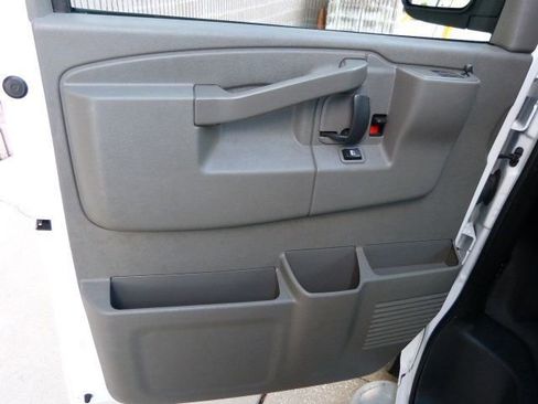 Used 2023 GMC Savana 2500 w/ Driver Convenience Package image 26