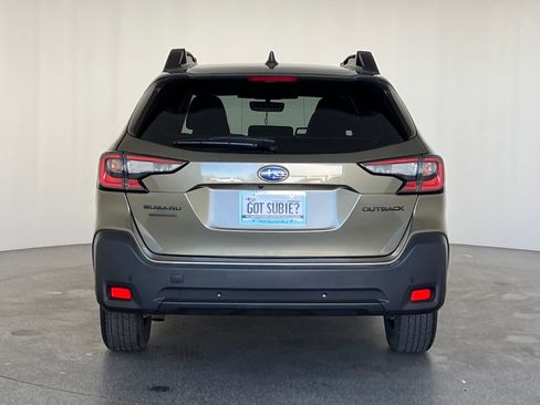 Used 2023 Subaru Outback Onyx Edition image 5