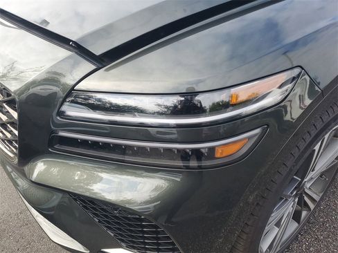 Used 2025 Genesis GV80 3.5T e-SC image 4