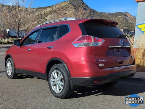 Used 2015 Nissan Rogue SV w/ SV Premium Package image 5