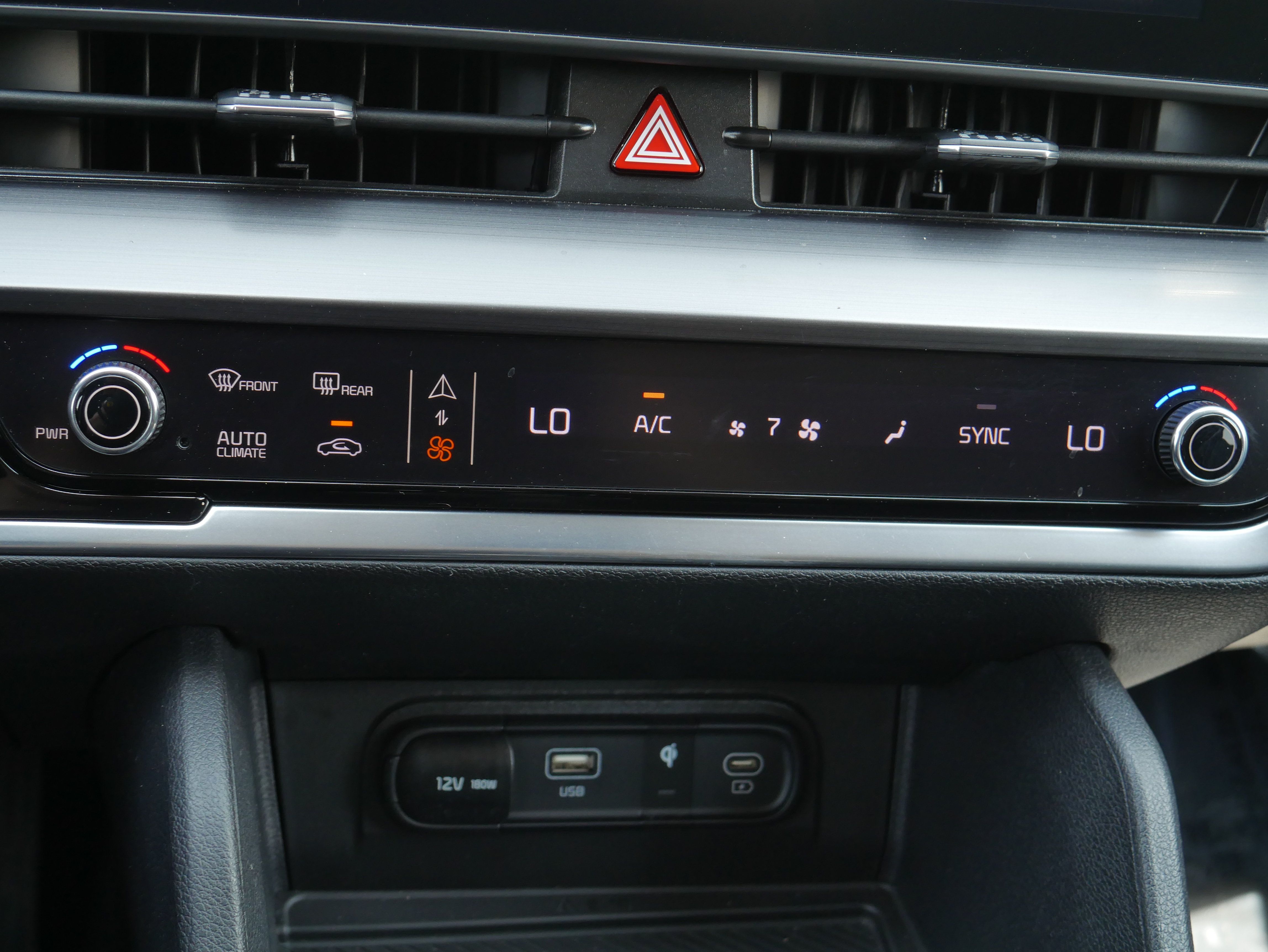 Certified 2024 Kia Sportage EX FWD image 20