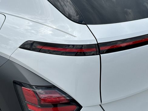 New 2026 Hyundai Kona SEL Premium image 7