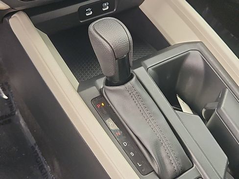 Certified 2024 Honda Accord LX image 22