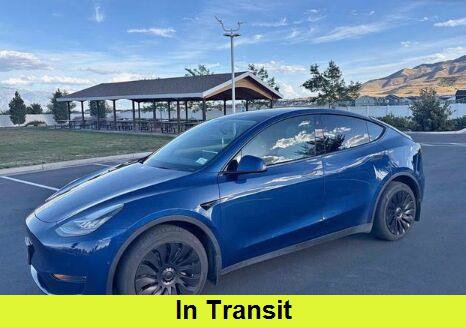 Used 2022 Tesla Model Y Long Range AWD/4WD image 1