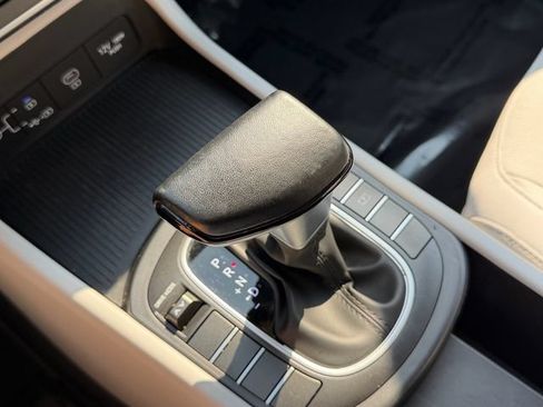 Used 2024 Hyundai Kona SEL FWD image 24