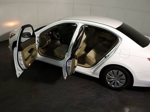 Used 2009 Honda Accord LX image 5