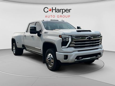 Certified 2024 Chevrolet Silverado 3500 High Country w/ High Country Premium Package AWD/4WD image 1