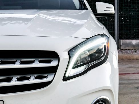 Used 2019 Mercedes-Benz GLA 250 w/ Convenience Package image 48