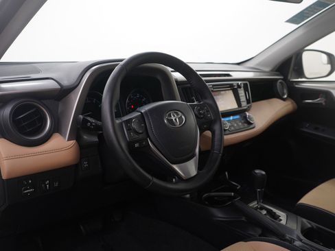 Used 2017 Toyota RAV4 XLE image 17