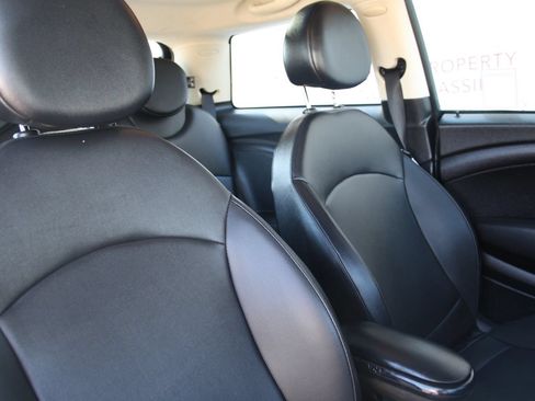 Used 2013 MINI Cooper Hardtop FWD image 9