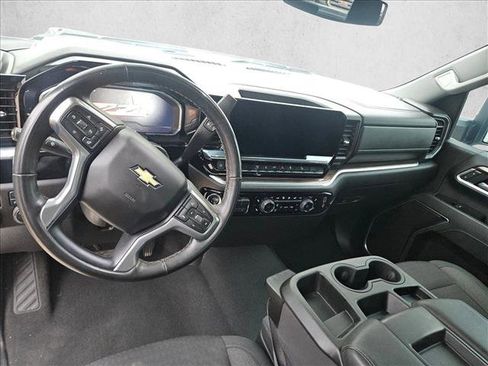 Used 2025 Chevrolet Silverado 2500 LT AWD/4WD image 15