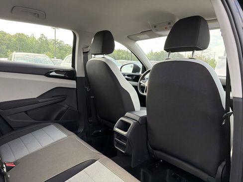 New 2026 Volkswagen Taos S FWD image 16