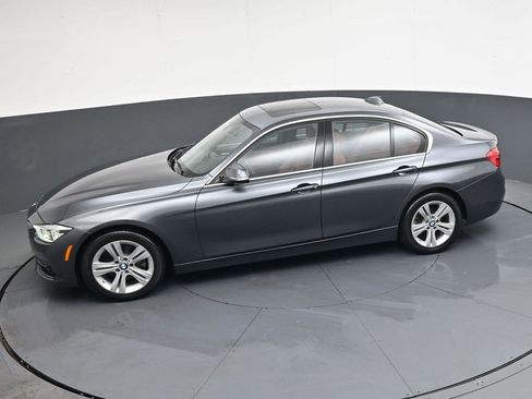 Used 2018 BMW 330i xDrive Sedan w/ Convenience Package image 27