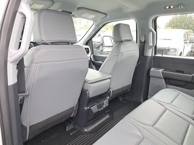 New 2026 Ford F250 XL w/ XL Driver Assist Package RWD image 10