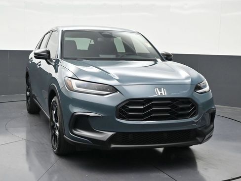 Used 2025 Honda HR-V Sport image 7