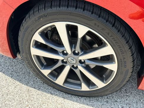Used 2016 Nissan Altima 2.5 SR FWD image 16