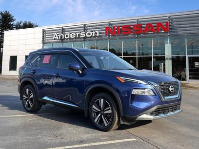 Certified 2022 Nissan Rogue Platinum w/ Head-Up Display Package