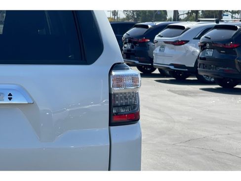 Used 2023 Toyota 4Runner Limited RWD image 17