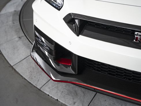 Used 2024 Nissan GT-R NISMO w/ Floor Mat Package AWD/4WD image 26