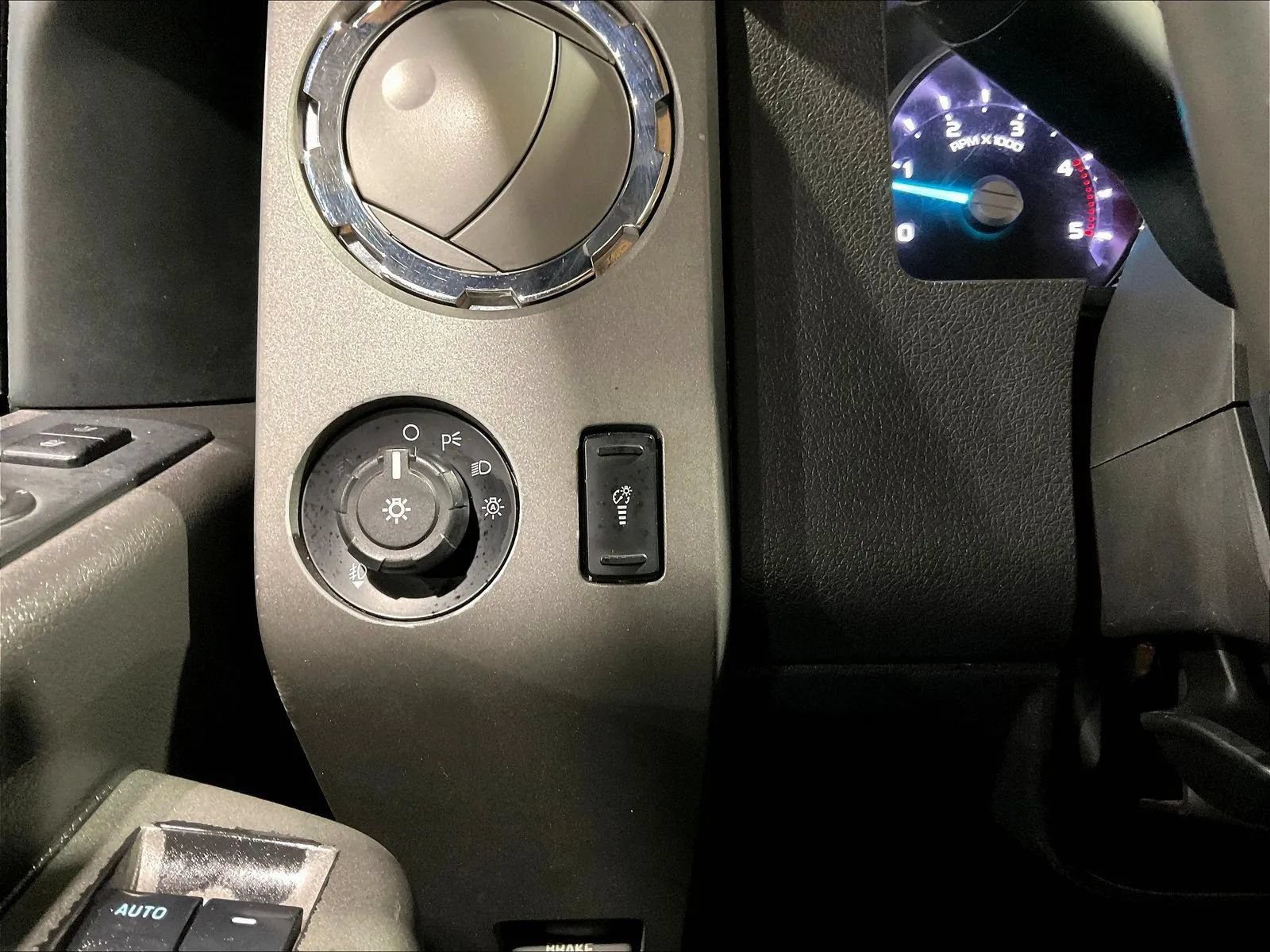 Used 2012 Ford F350 Lariat w/ Chrome Pkg AWD/4WD image 25