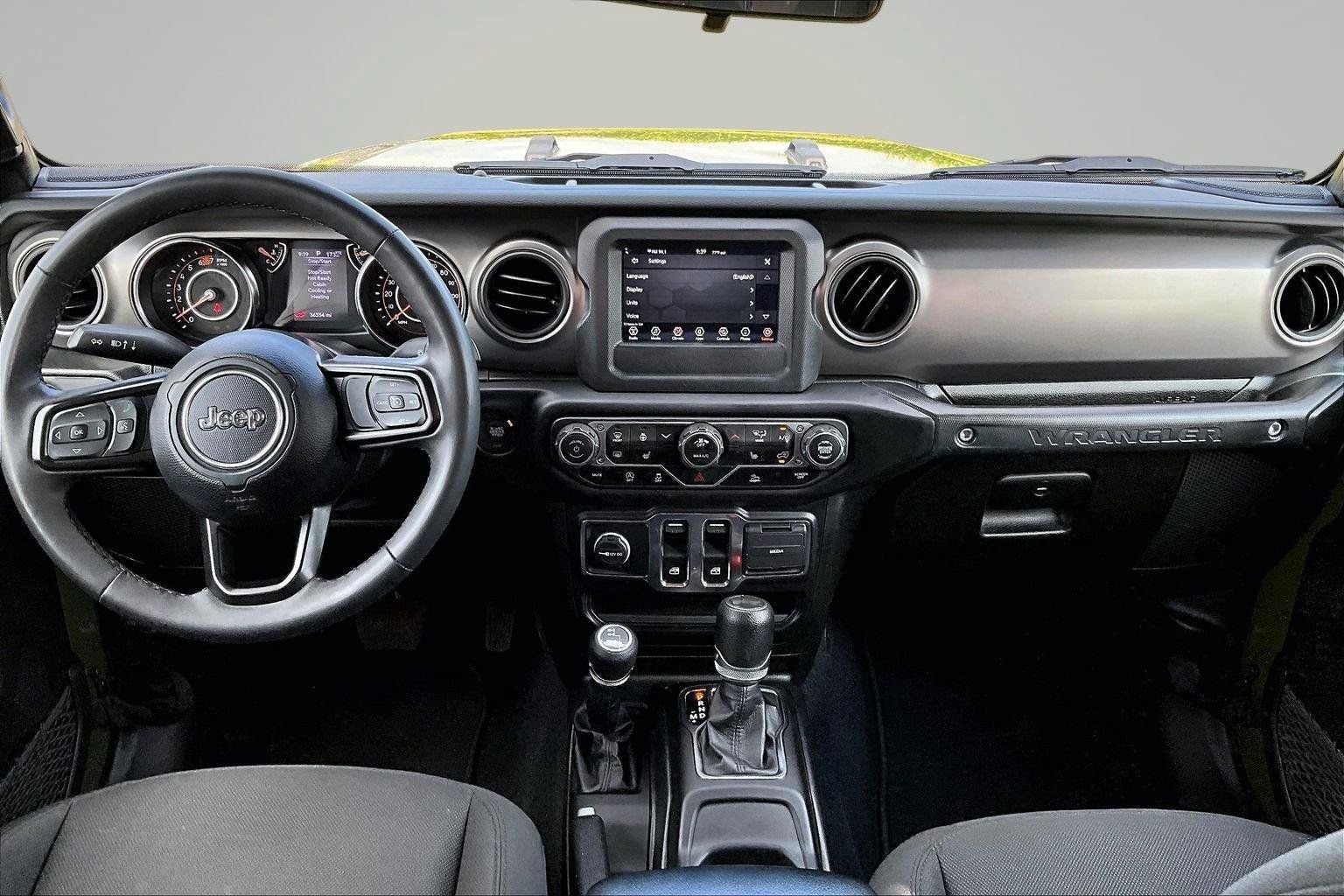 Used 2023 Jeep Wrangler Sport AWD/4WD image 17