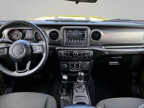 Used 2023 Jeep Wrangler Sport AWD/4WD image 17