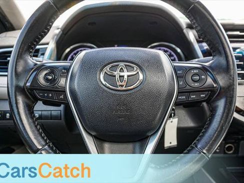 Used 2018 Toyota Camry SE w/ Moonroof Package FWD image 22