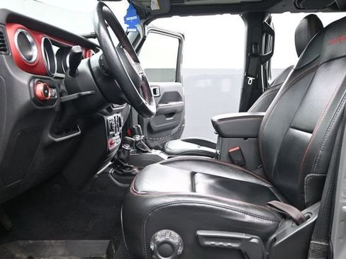 Used 2019 Jeep Wrangler Unlimited Rubicon AWD/4WD image 17