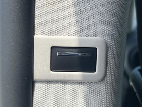 Used 2023 Mercedes-Benz Metris Passenger image 13