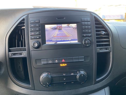 Used 2018 Mercedes-Benz Metris w/ Premium Safety Package image 13