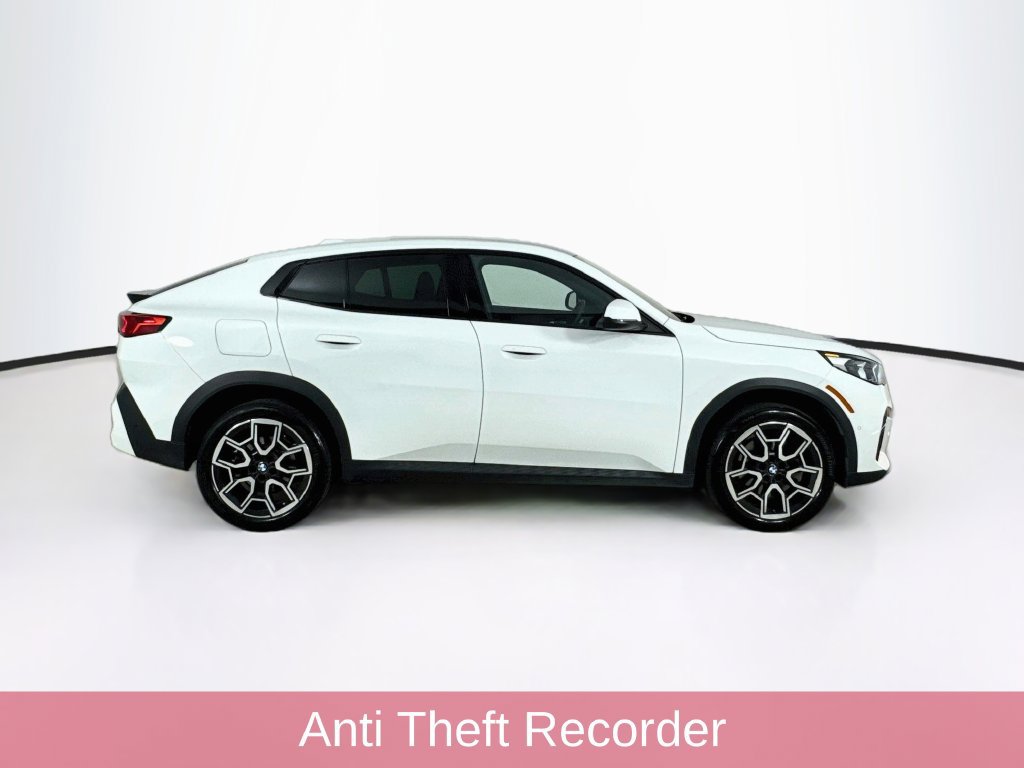 Used 2025 BMW X2 xDrive28i w/ Premium Package AWD/4WD image 8