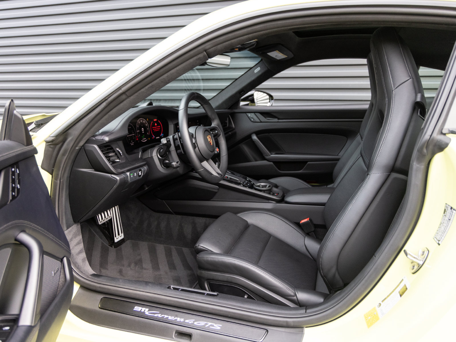 Certified 2025 Porsche 911 Carrera 4 GTS AWD/4WD image 24