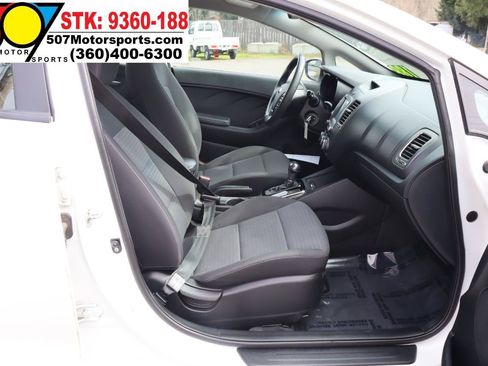 Used 2018 Kia Forte LX w/ LX Popular Package FWD image 19