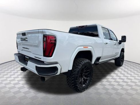 Used 2024 GMC Sierra 3500 Denali Ultimate AWD/4WD image 5