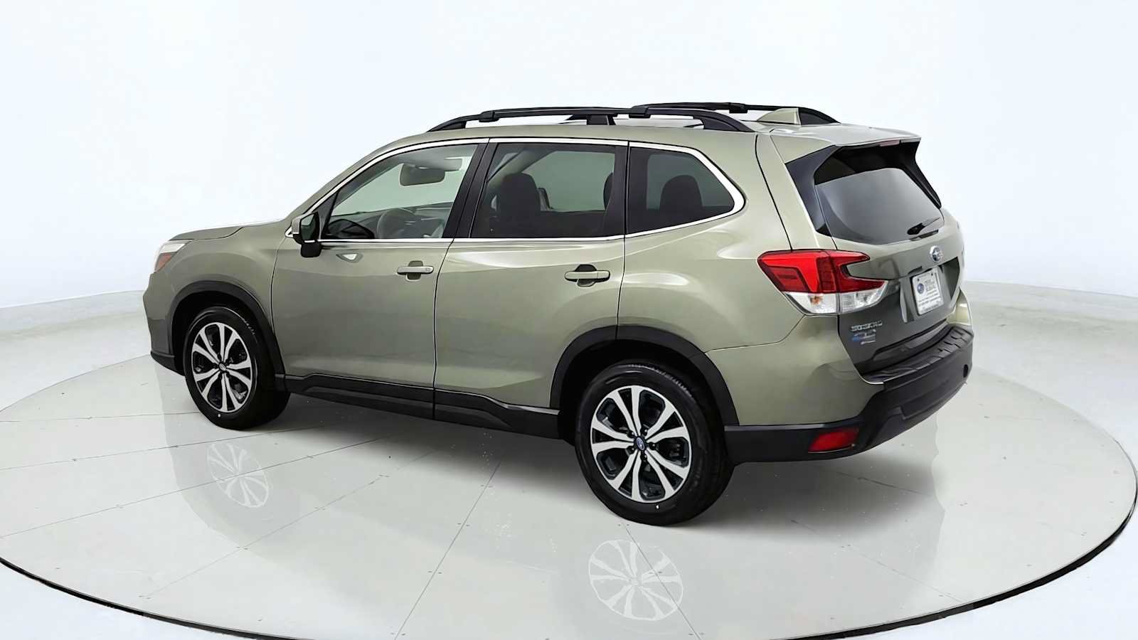 Used 2019 Subaru Forester Limited w/ Popular Package #3 AWD/4WD image 6