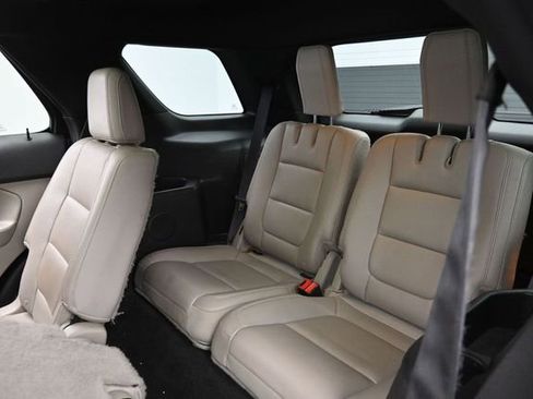 Used 2015 Ford Explorer XLT w/ Equipment Group 202B image 25