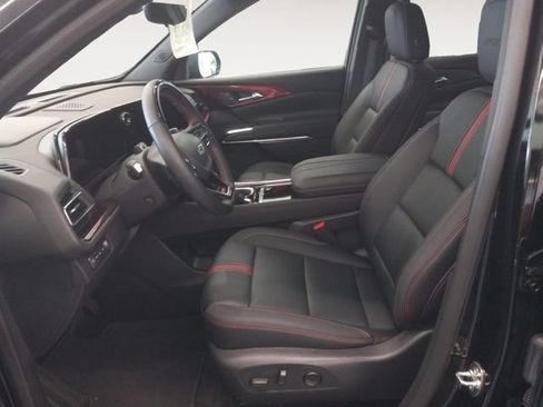 Used 2026 Chevrolet Traverse RS AWD/4WD image 11