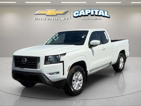Used 2024 Nissan Frontier SV w/ SV Convenience Package RWD image 1