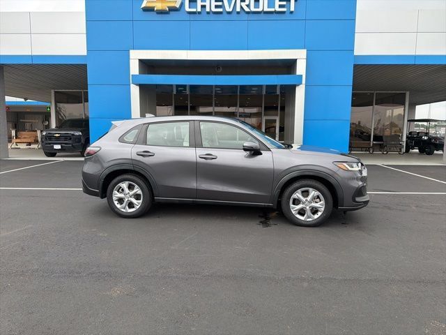 Used 2023 Honda HR-V LX image 2