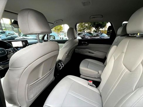 Certified 2023 Kia Sorento EX image 16