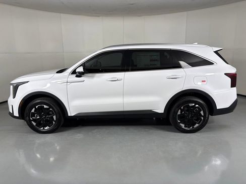 New 2026 Kia Sorento S AWD/4WD image 5