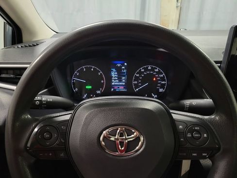 Used 2023 Toyota Corolla LE FWD image 14