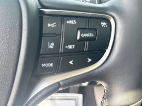 Used 2024 Lexus ES 300h Ultra Luxury w/ Accessory Package (Z2) FWD image 29